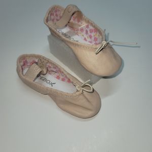 Capezio Pink Leather Full Sole Daisy Ballet Shoes 7.5 New!